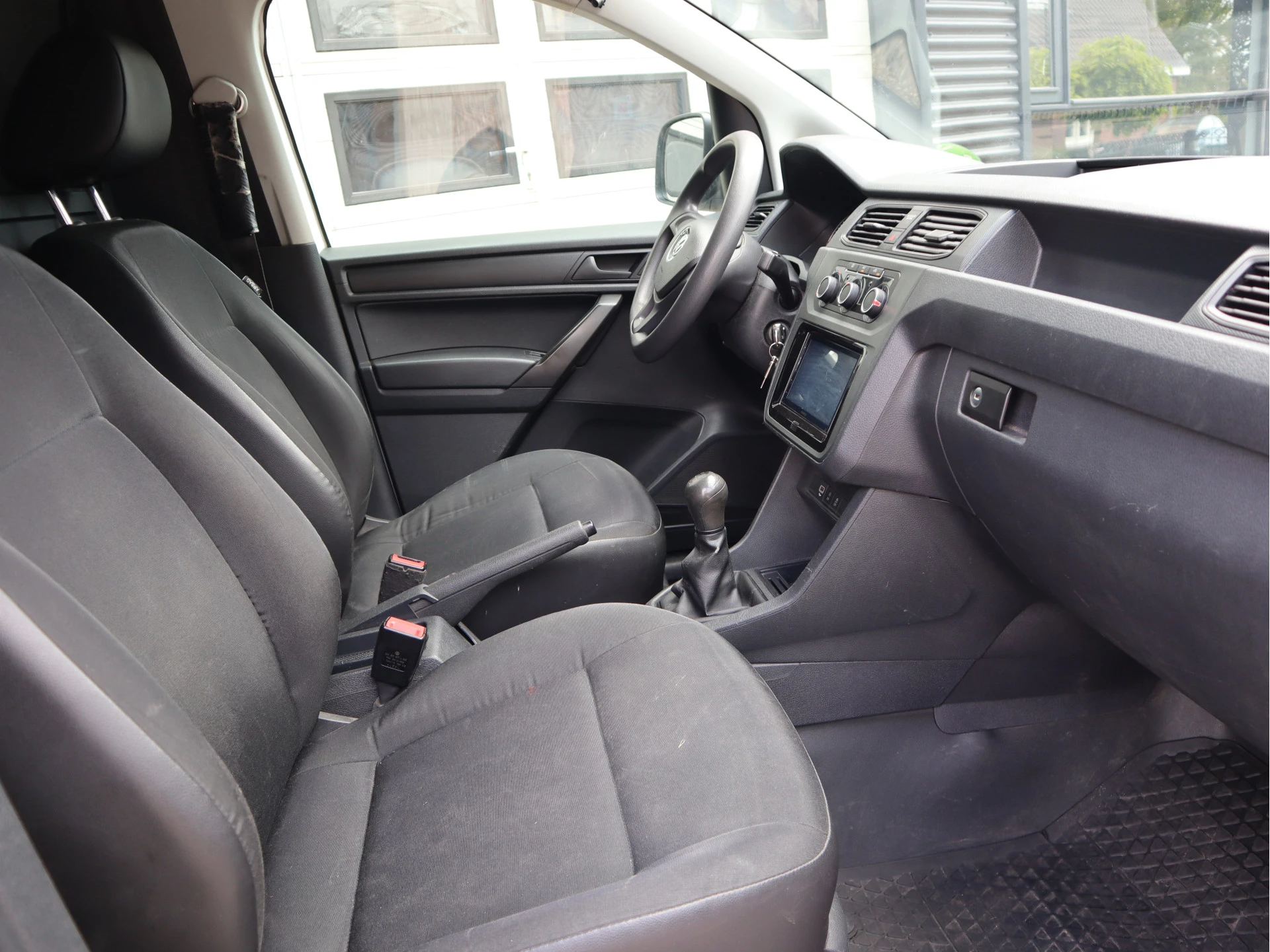 Volkswagen Caddy 2019 - 2.0 TDI 75 pk Euro 6 - Marge - Airco - Apple Carplay afbeelding 8