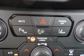 Jeep Renegade 2022 - 1.5T E-HYBRID LIMITED / NIGHT EAGLE / Trekhaak imagen 28