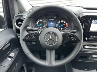 Mercedes-Benz eVito 2025 - Tourer 129 PRO L3 90 kWh Full Options 8-Persoons obrazek 5
