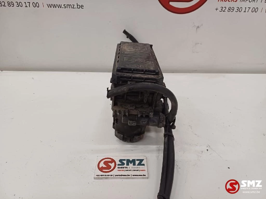 Mercedes-Benz 2016 - Occ EBS achterasmodulator Mercedes zdjęcie 3