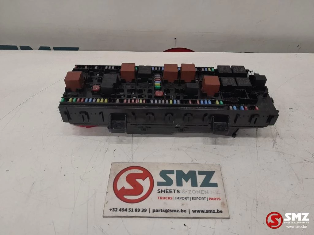 Renault 2022 - Occ ECU VMCU2 regeleenheid Renault obrázek 1