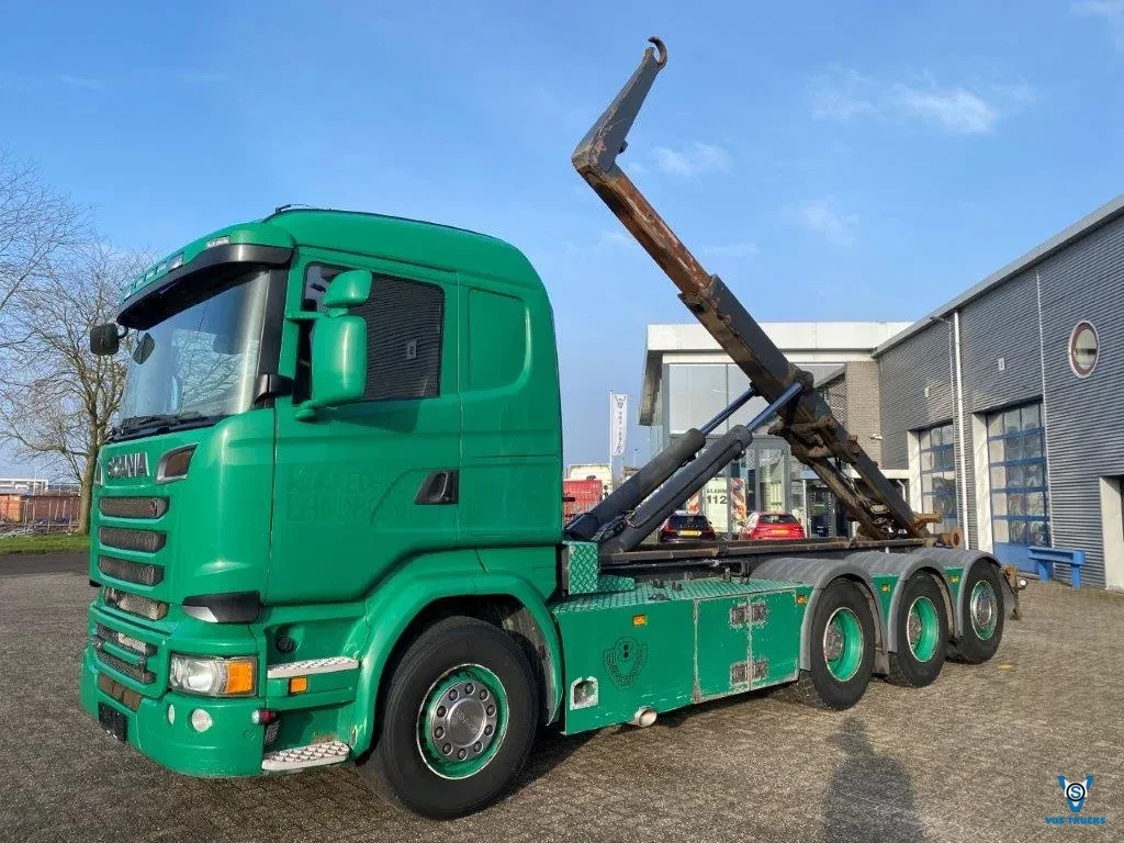 Scania R 2015 - R520 V8 / 8X4 / BIG AXLE / AJK HOOKLIFT 30TON / LIFT+LENKACHSE / NAVI / LEATHER / FULL-AIR / AUTOMATIC / EURO-6 / 2015 afbeelding 1
