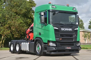Scania R 2023 - R450 NGS 6x4 + HMF 2320K-RCS (8x) - WINCH - ONLY 49 TKM - RETARDER - 10 TONS FRONT AXLE - SLIDING FIFTH WHEEL - LED LIGHTS - LIKE NEW - afbeelding 2 miniatuur