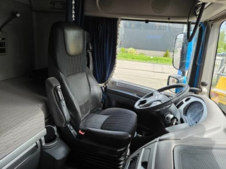 DAF XF 530 2018 - 8X2 Haakarm VDL 25 ton image 11