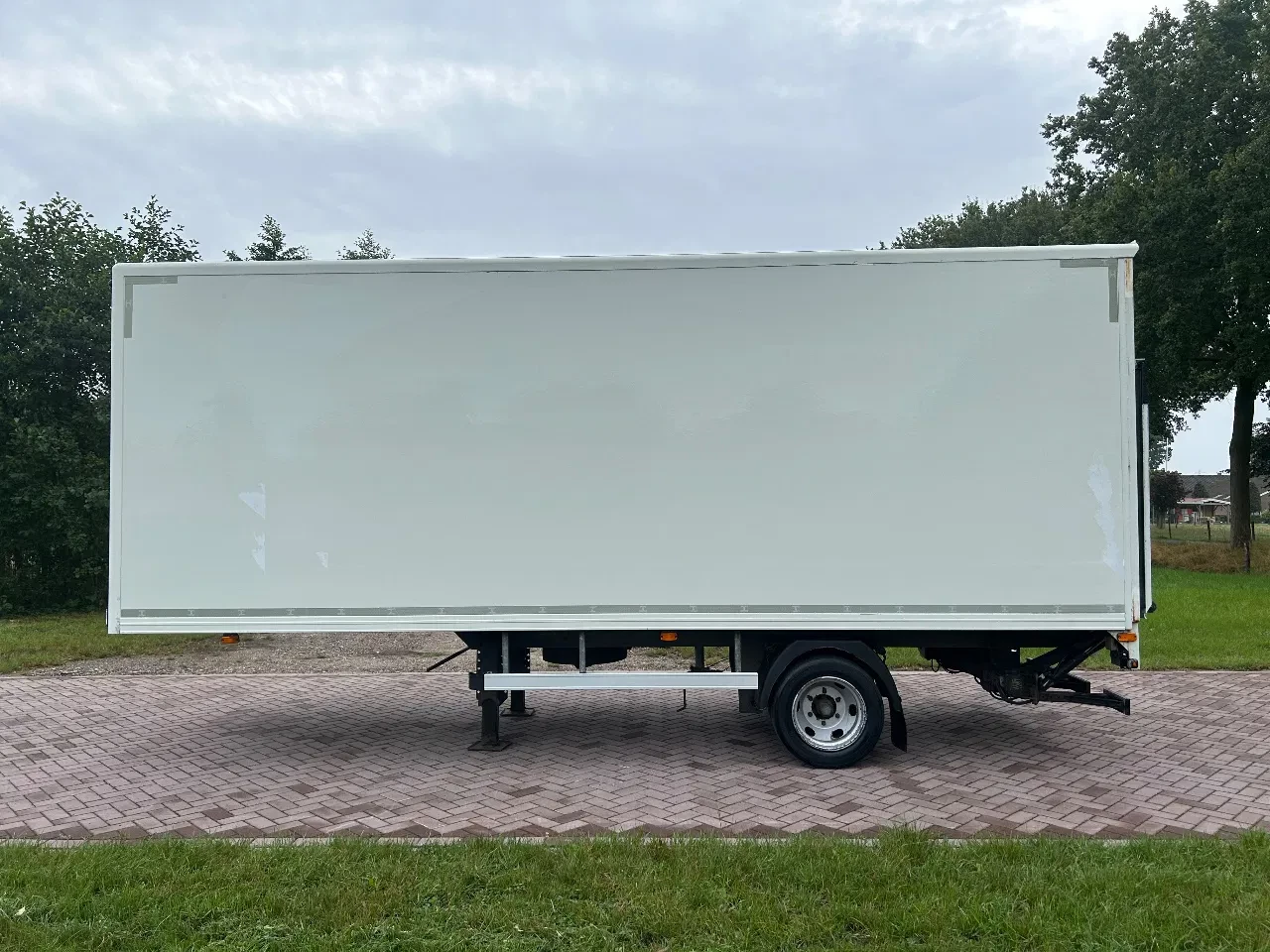 kuiper 2009 - Be oplegger 7 ton met laadklep 1000 kg obrázek 2