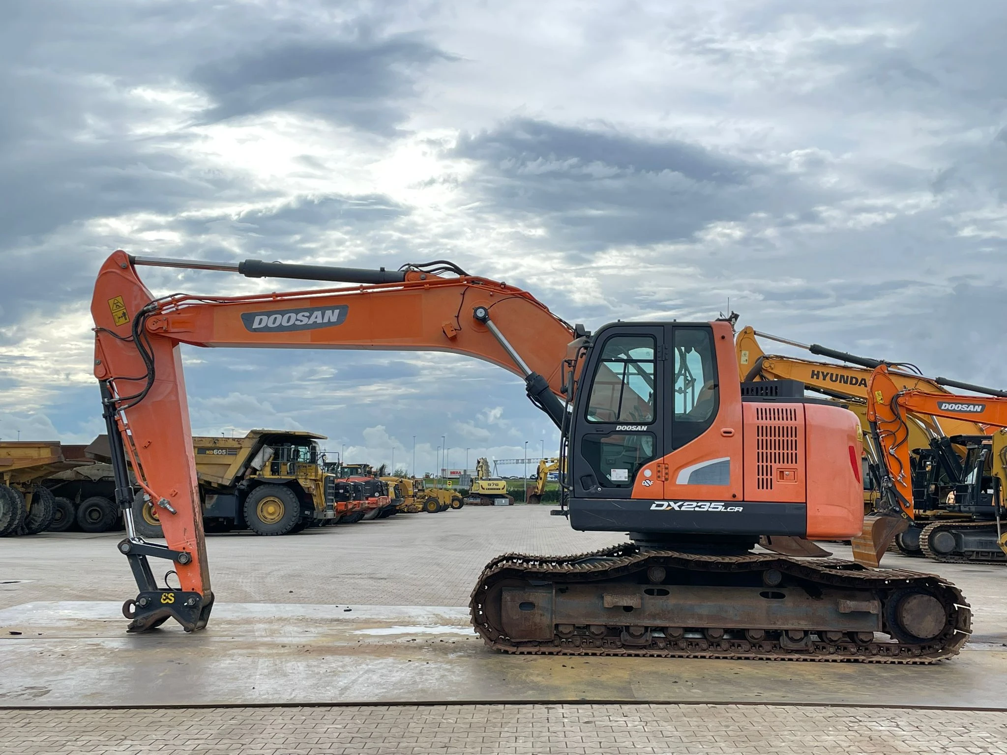 Doosan DX235LCR-5 2015 imagen 1