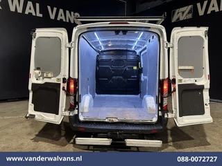 Ford Transit 2019 - 2.0 TDCI L2H2 Euro6 Airco | Imperiaal | 2800kg Trekhaak | Cruisecontrol | Stoelverwarming afbeelding 2 miniatuur