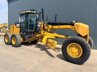 Cat N/A 2011 - 140M AWD | LOW HOURS image 3