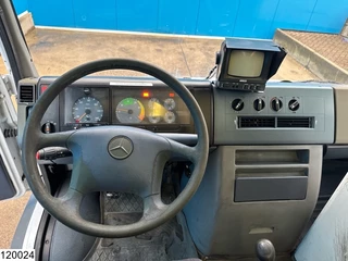 Mercedes-Benz N/A 2005 - Vario 815 D Promotional Trucks, Manual transmission immagine 10