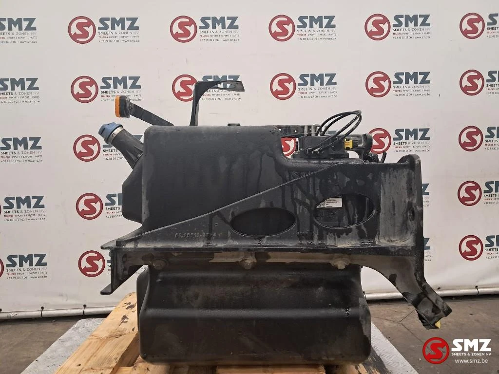 MAN 2021 - Occ AdBluetank + sensor MAN afbeelding 1