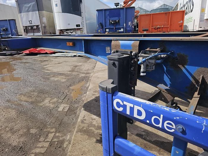 Renders 2 axle | 20 ft| steel suspension | Bpw drum. 1996 obrázek 29