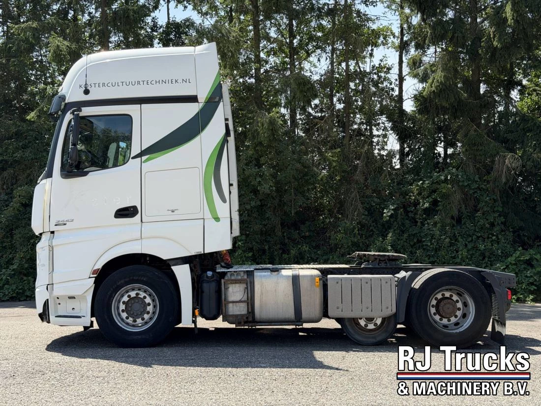 Mercedes-Benz Actros 2013 - 2442 Gigaspace 6x2 - Lift Axle | 2x Tank | NL Truck | Euro 6 afbeelding 2
