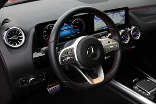 Mercedes-Benz GLA 2021 - 250e AUT8 AMG NIGHT PAKKET PANORAMADAK DISTRONIC MEMORY SFEER 360-CAMERA TREKHAAK immagine 26