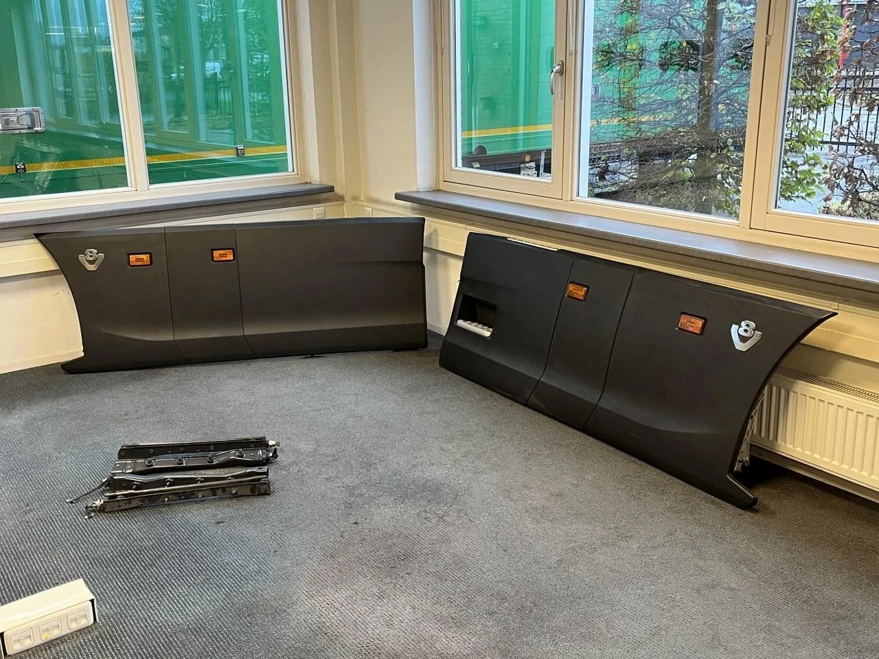 Scania Zijskirts set NIEUW. T.b.v. NGS Wielbasis 315 cm afbeelding 1