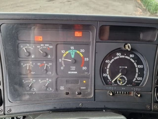 Scania R 1997 - R143-500 V8 4x2 Streamline - Retarder - Leather - Alloy wheels - Custom Bumper - Airhorns - Lightbar image 22