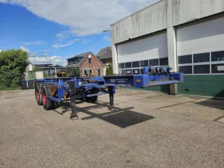 MKF METALLBAU CS 20 -20 FOOT- CONTAINER CHASSIS -HEAVY DUTY- BPW DRUM -STEEL SUSPENSION- GOOD QUALITY. 2007 obrázek 1 náhled