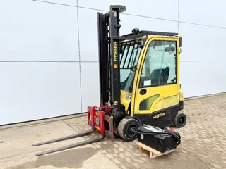Hyster 2019 - J1.6XN MWB - Duplex / Rotating Forks / Lithium en venta