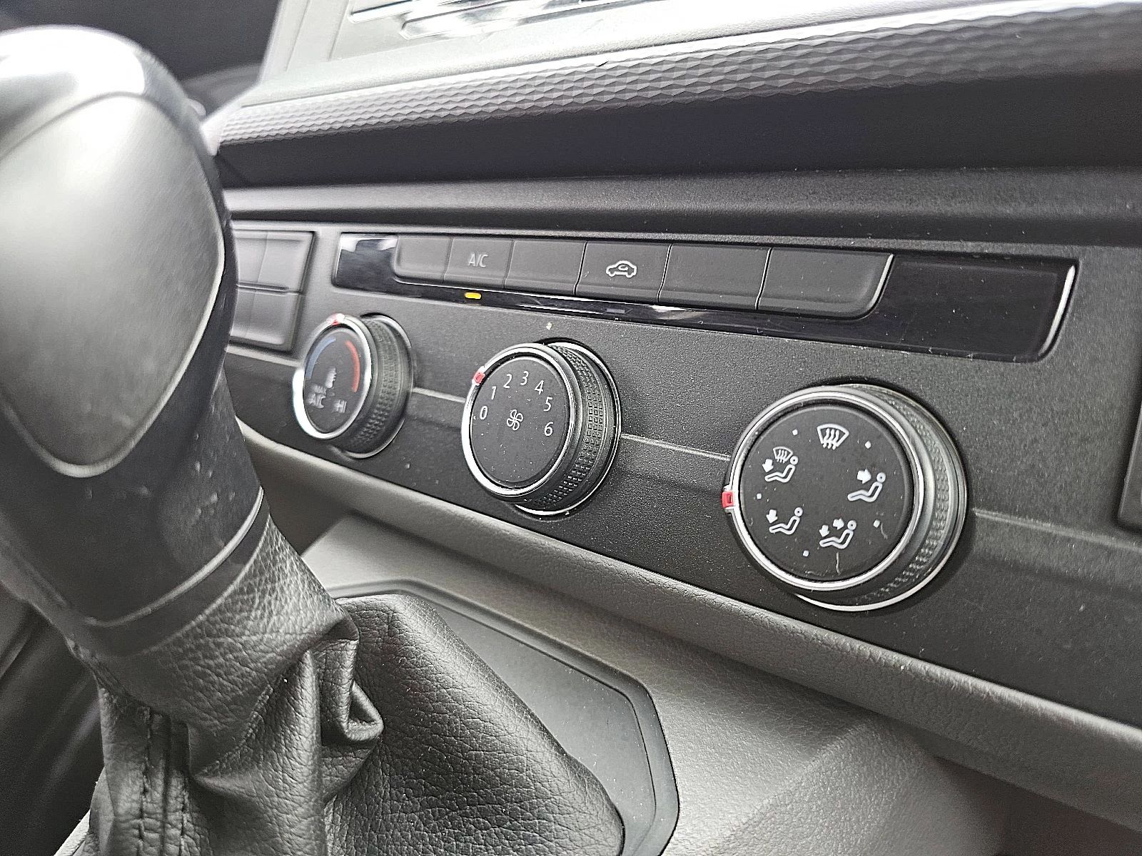 Volkswagen Transporter 2024 - 2.0 TDI Bild 10