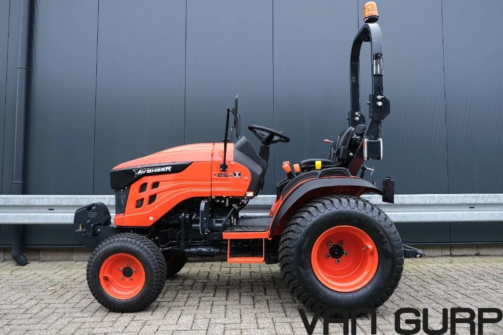 Avenger 2024 - 26 - Mini Tractor obrázek 2