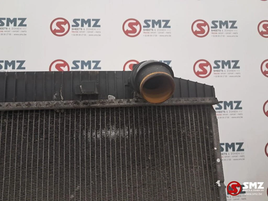 Iveco 2003 - Occ radiator Iveco afbeelding 4