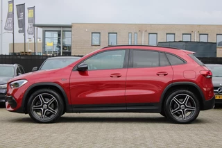 Mercedes-Benz GLA 2021 - 250e AUT8 AMG NIGHT PAKKET PANORAMADAK DISTRONIC MEMORY SFEER 360-CAMERA TREKHAAK immagine 10
