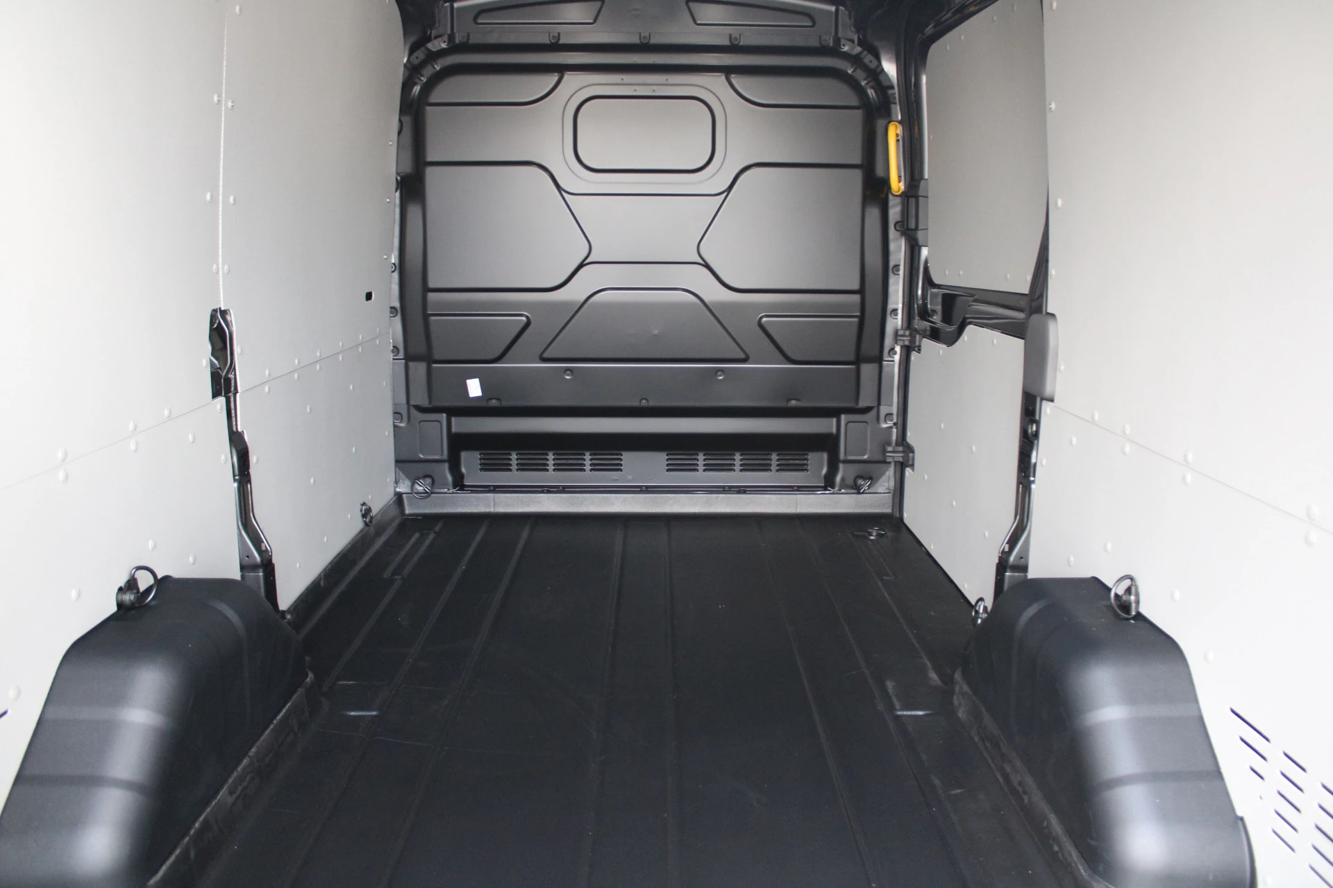 Ford Transit 2024 - 350 2.0 TDCI L2H2 Trend 130pk - Facelift - Adaptive Cruise - Navigatie - Blind Spot - 360 Camera - Stoel - Stuurverwarming - Rijklaar obrázek 5