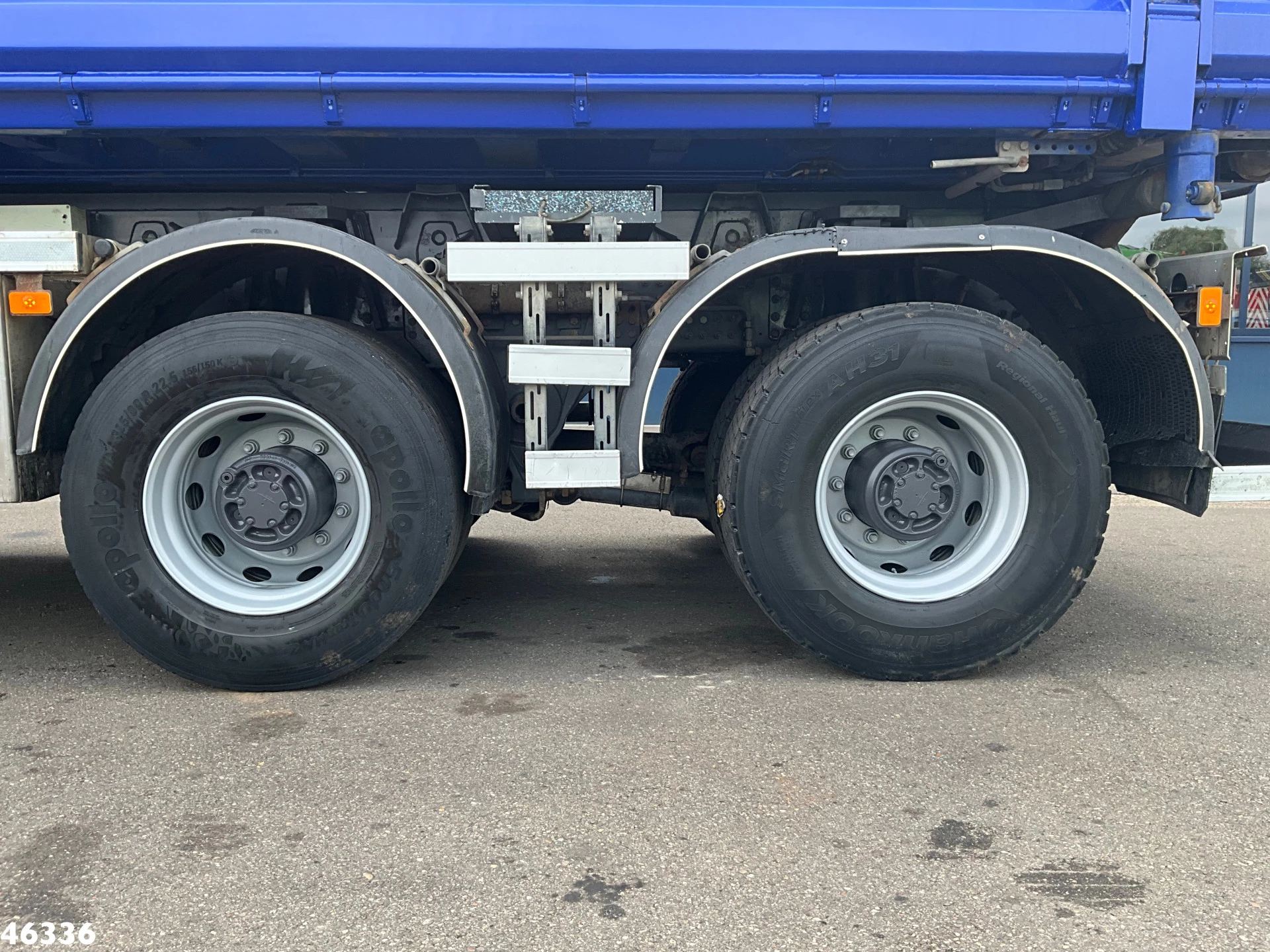 Volvo FMX 460 6x6 Euro 6 HMF 16 Tonmeter Z-kraan 2018 image 15