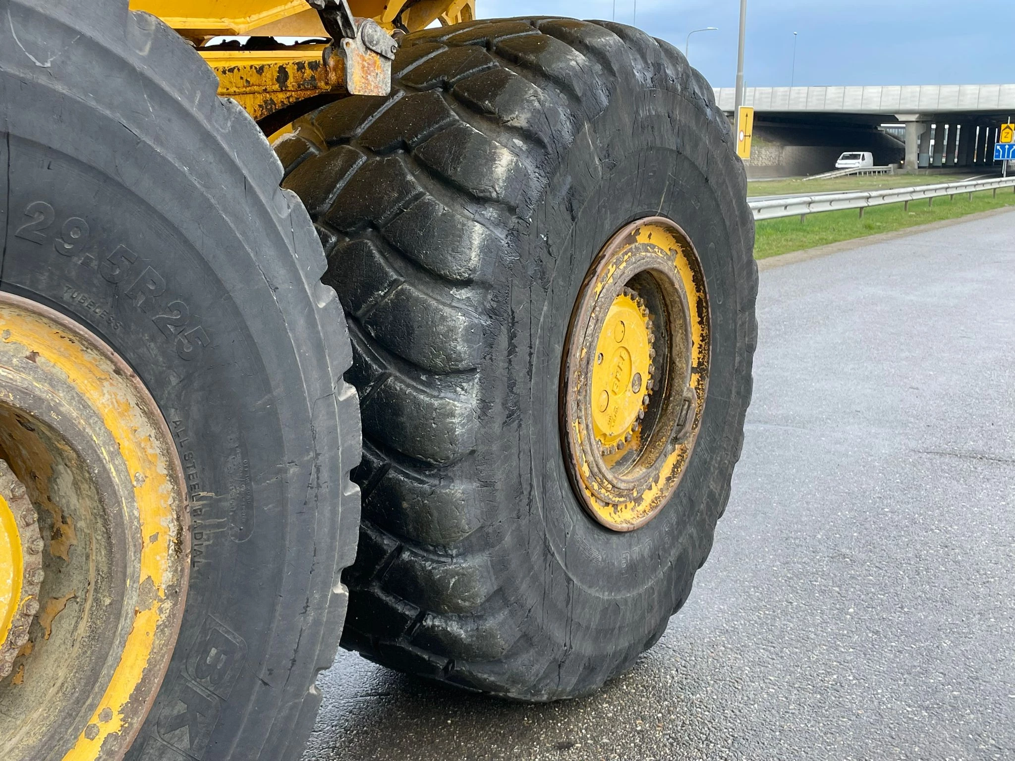 Bell B45E 2018 zdjęcie 12