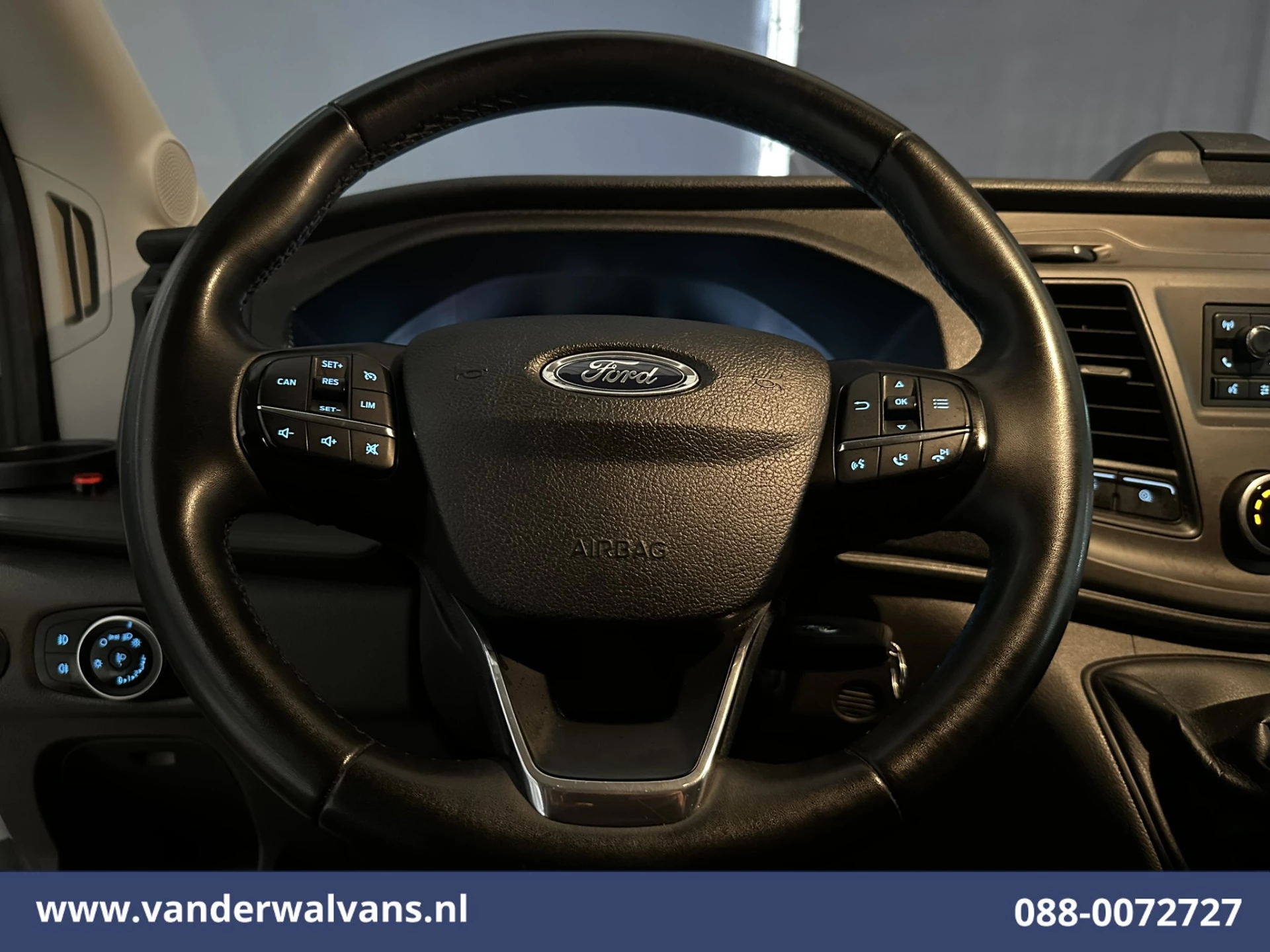 Ford Transit 2022 - 2.0 TDCI 130pk Bakwagen Laadklep Euro6 Airco | Cruisecontrol | Verwarmde Voorruit | 1040 kg laadvermogen imagen 4