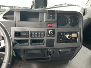 Renault T 380 2017 - Comfort / 583 dkm image 6
