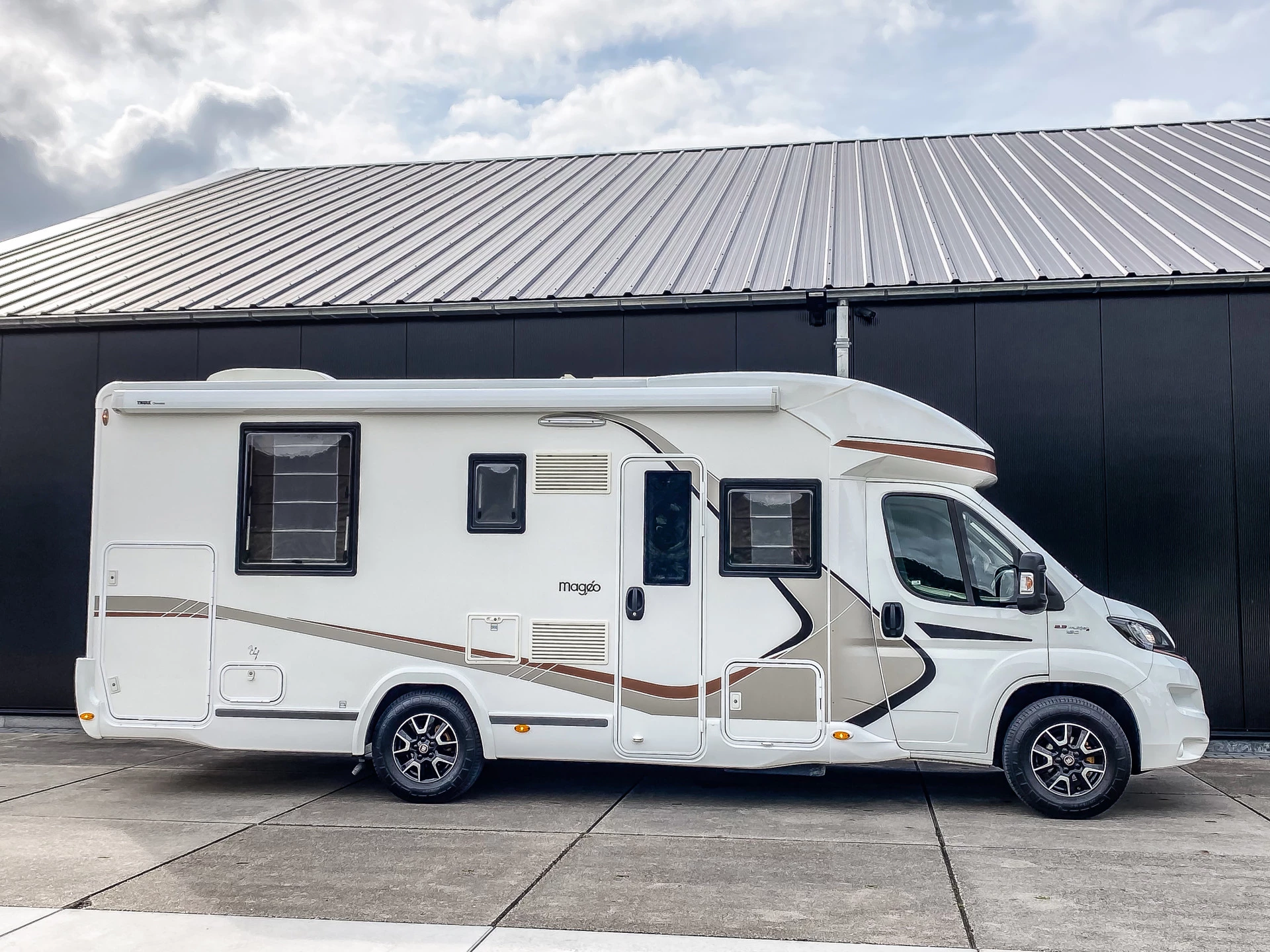 Challenger 398 XLB 2017 - 150PK Automaat afbeelding 29