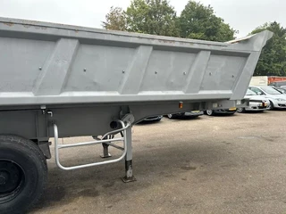 CIF N/A 1999 - 2 Axle Steel Tipper , Spring Suspension , Drum Brakes imagem 6