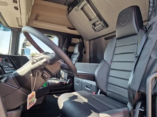 Scania R 2026 - R590 V8 NGS Highline 6x2 - NEW - 2.95WB - Retarder - Night clima - Leather - Alloy obrazek 10