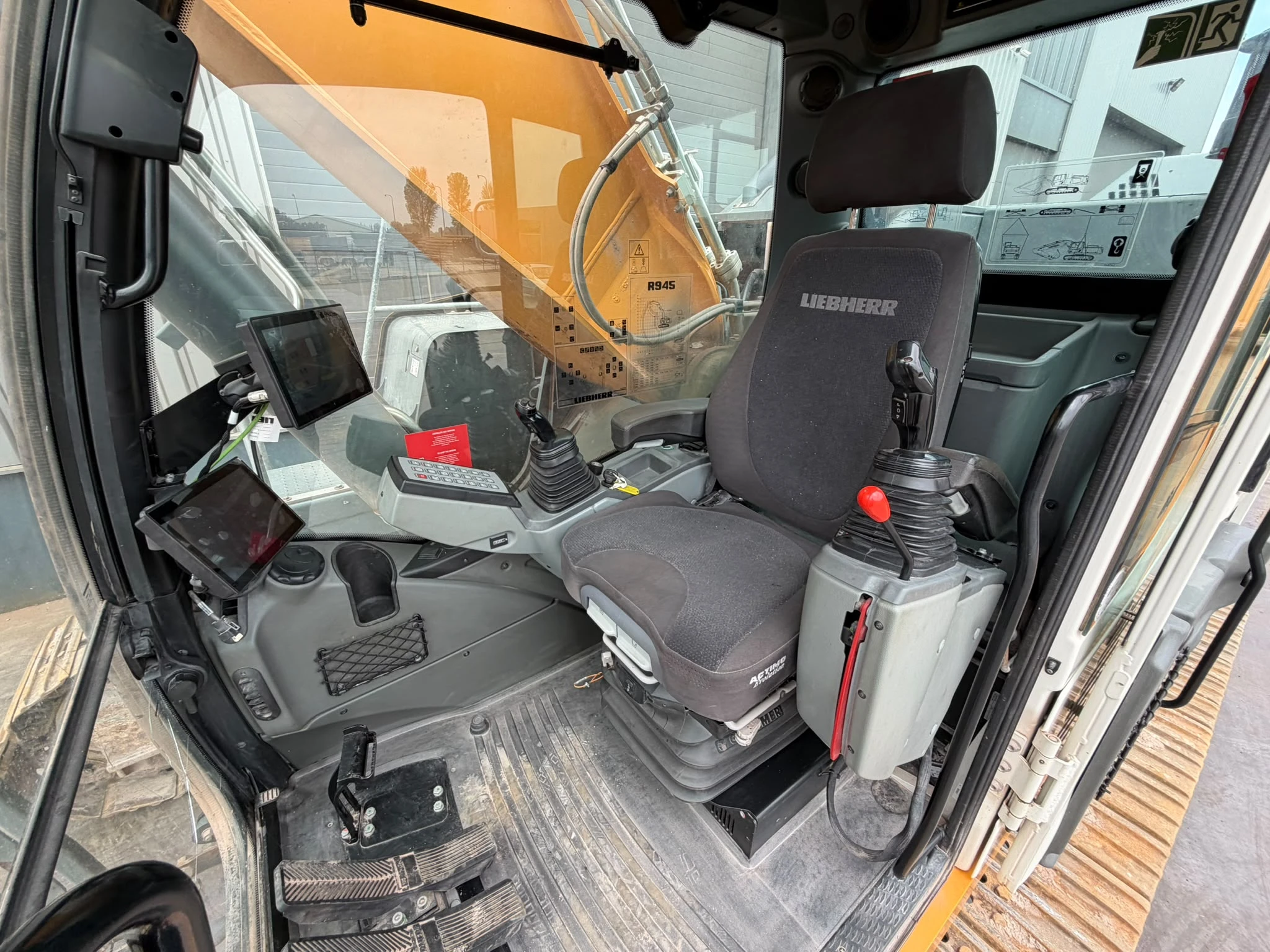 Liebherr R945 S-HD 2021 afbeelding 21