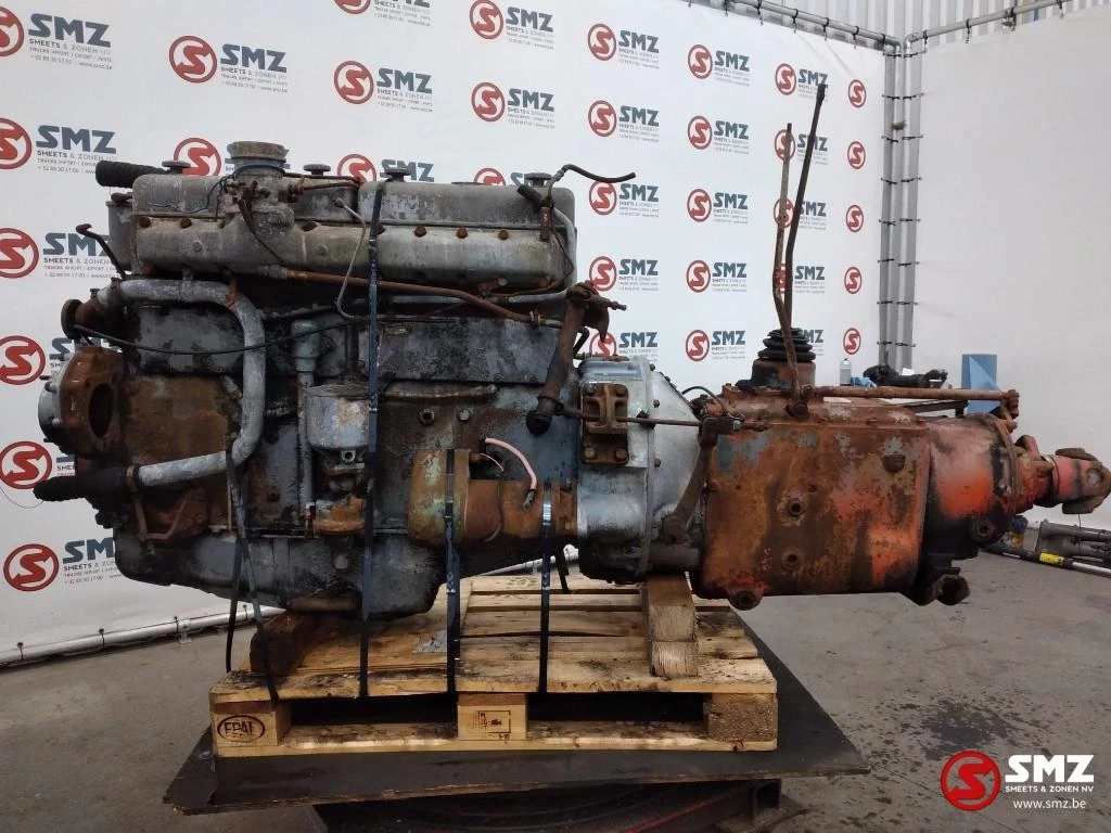 Scania - Occ motor + versnellingsbak Scania D11 P01-G671 immagine 1