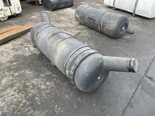 Diverse N/A - SCHMITZ CARGOBULL KUNSTSTOF BRANDSTOFTANK (150X50 CM) image 2