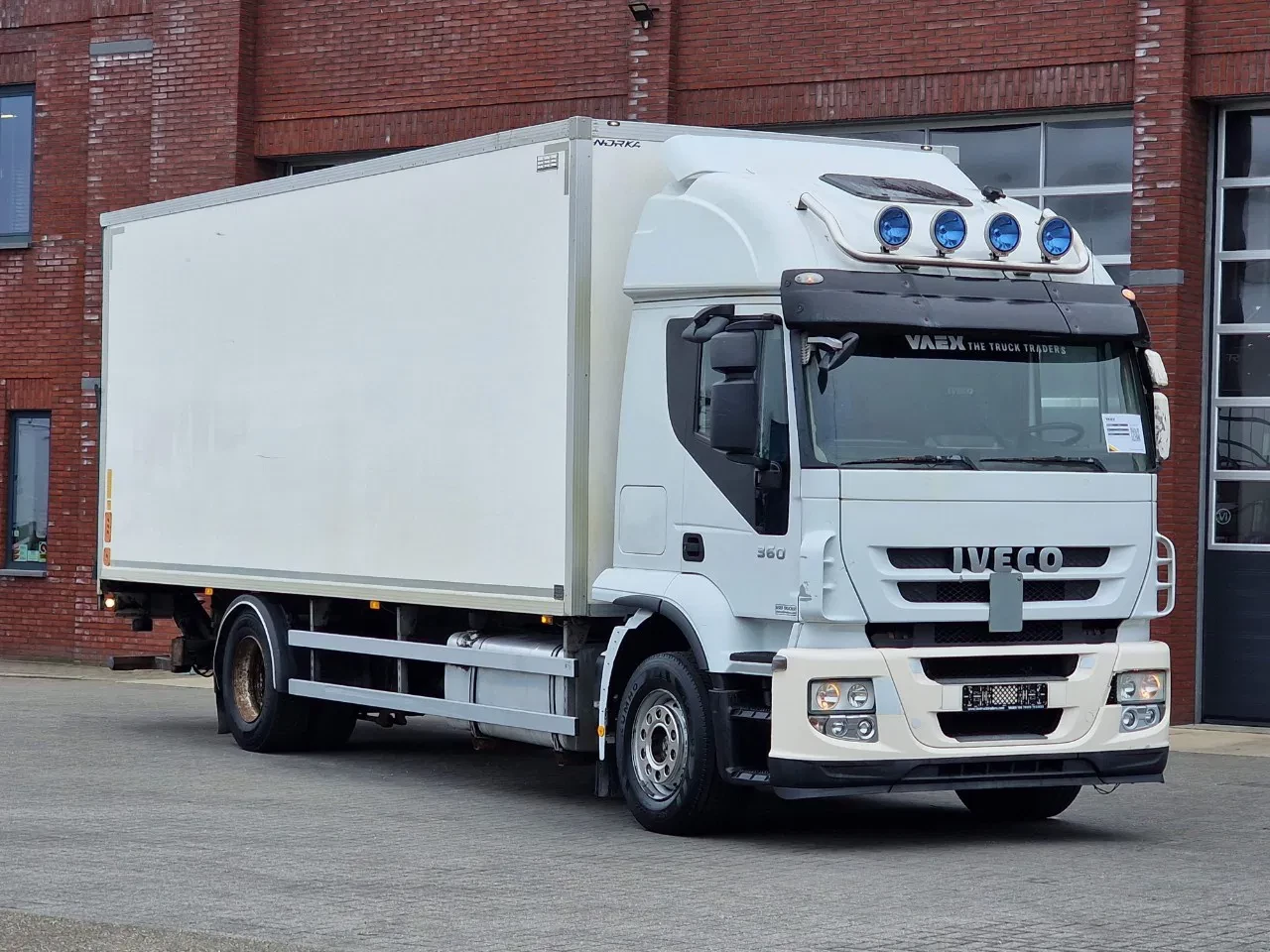 Iveco Stralis 2012 - 360 - 4x2 - Box with sidedoors - Loadlift - Euro 5 - Full air image 1