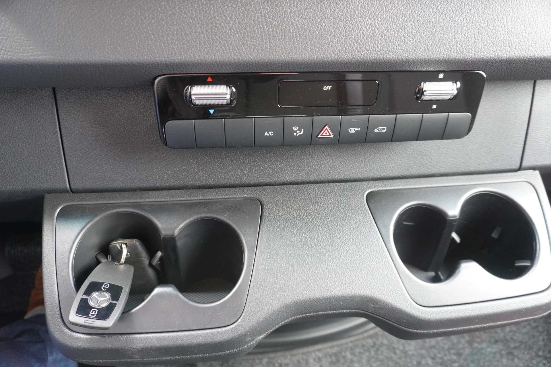 Mercedes-Benz Sprinter 2024 - 315 CDI 150PK L2H2 Pro automaat obrázek 22
