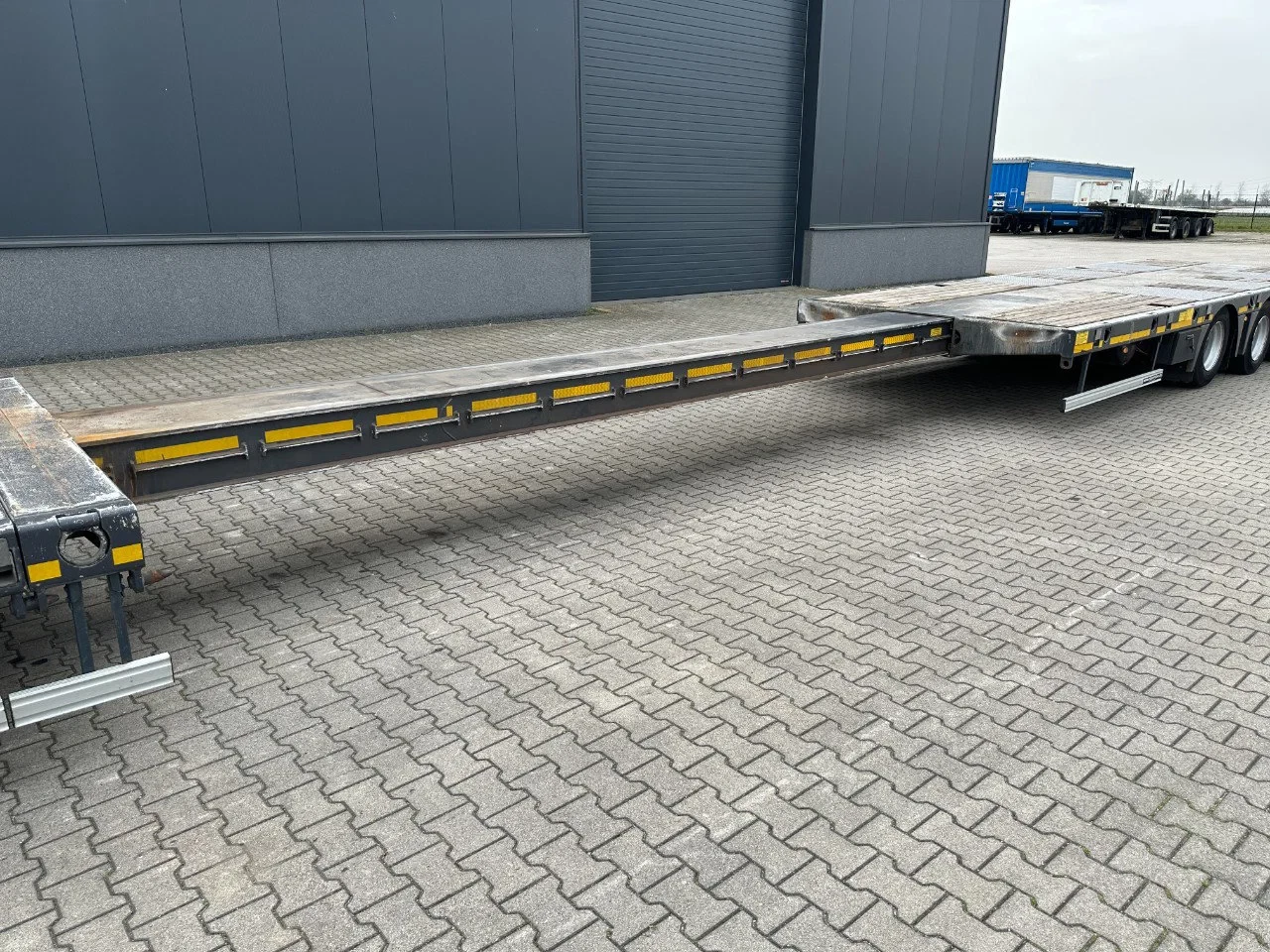 KAESSBOHRER 2022 - Lowbed / 6.00m extendable / hydraulic ramps / steering-axle / lift-axle obrázek 23