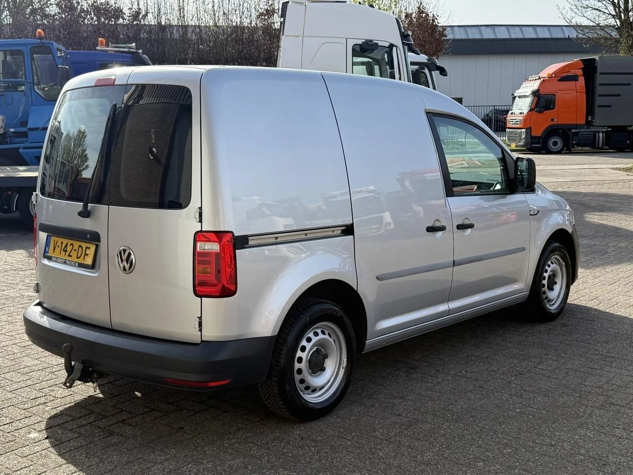 Volkswagen Caddy 2017 immagine 5