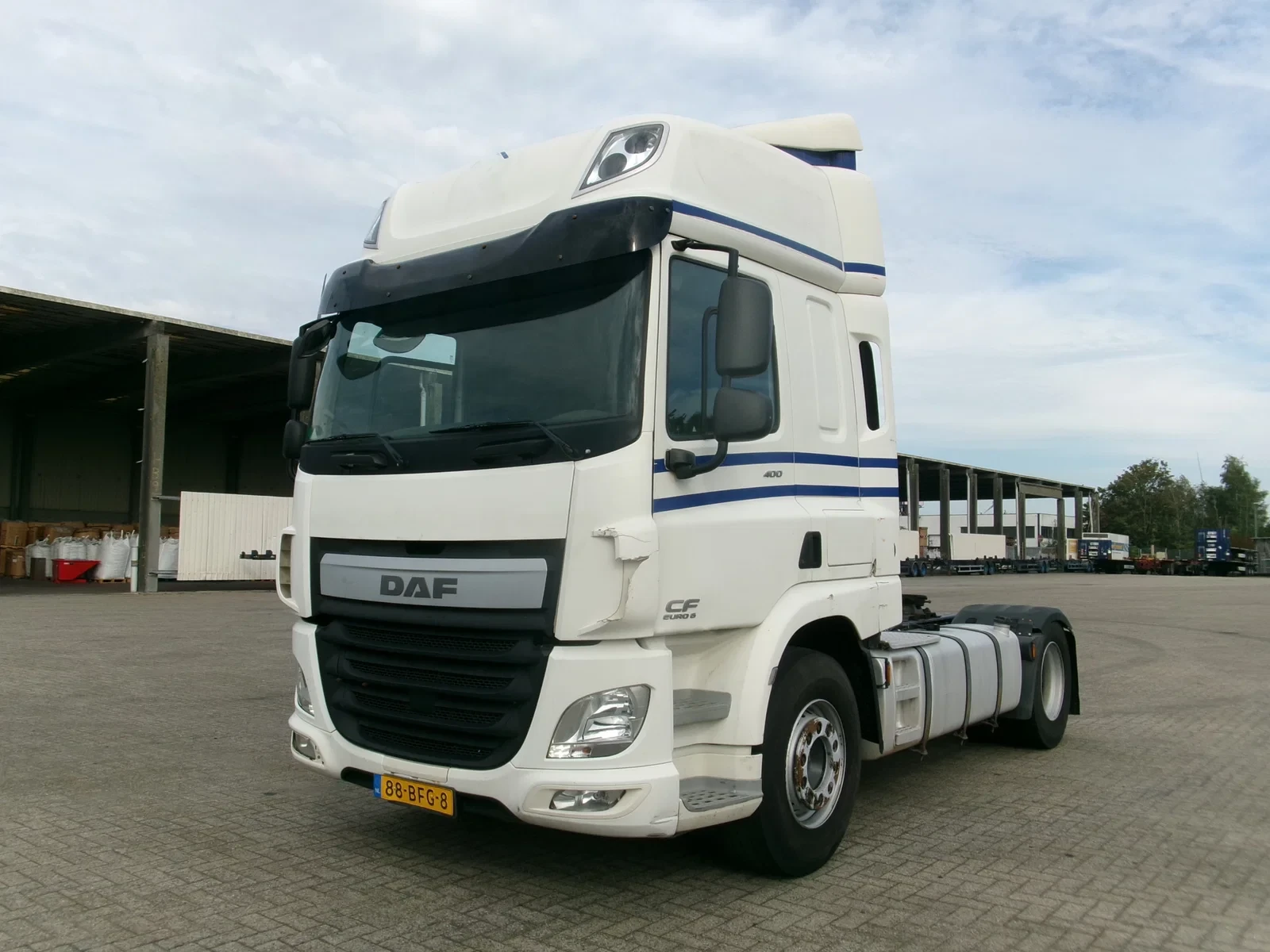 DAF 400 2015 - CF NL TRUCK afbeelding 1
