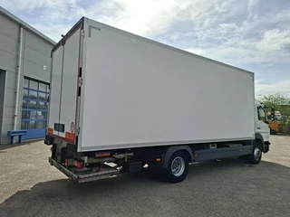 Mercedes-Benz Atego 2020 - 1523 / THERMOKING T560R / 201691 KM / LAMBERET ISOLATED COOLBOX 7MTR / PLATFORM 1500KG / TUV:06-11-2026 / TOP CONDITION / AUTOMATIC / EURO-6 / 2020 obrazek 9