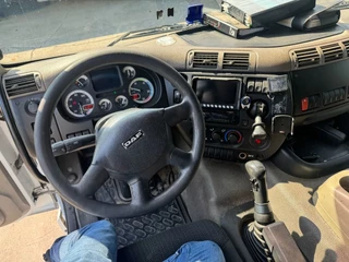 DAF CF 85.360 2008 - 8x2 + HIAB 422E8 REMOTE CONTROLE obrazek 17