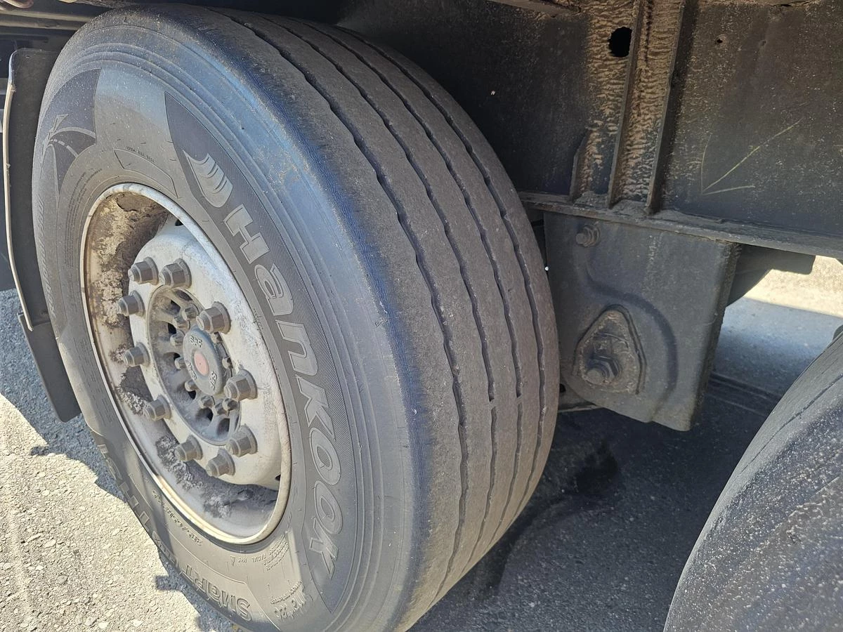 Pacton T3 001 /3 axle curtainsider /saf disc/ apk tuv/13-03-2027. 2004 image 14