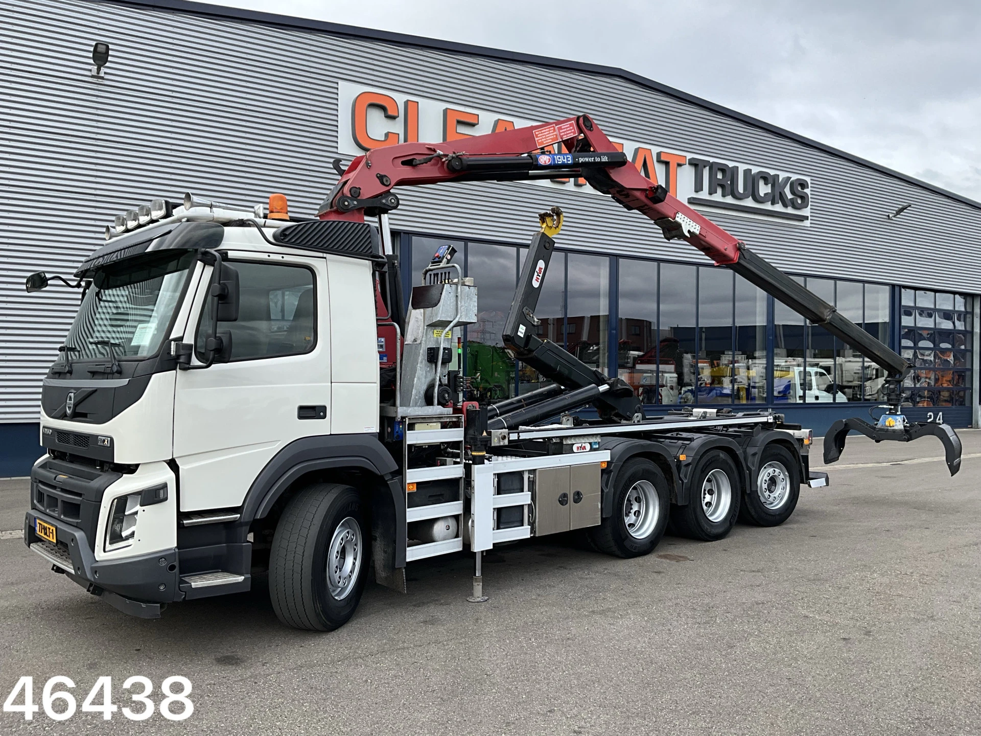 Volvo FMX 460 8x4 Euro 6 HMF 19 Tonmeter Z-kraan 2019 afbeelding 1