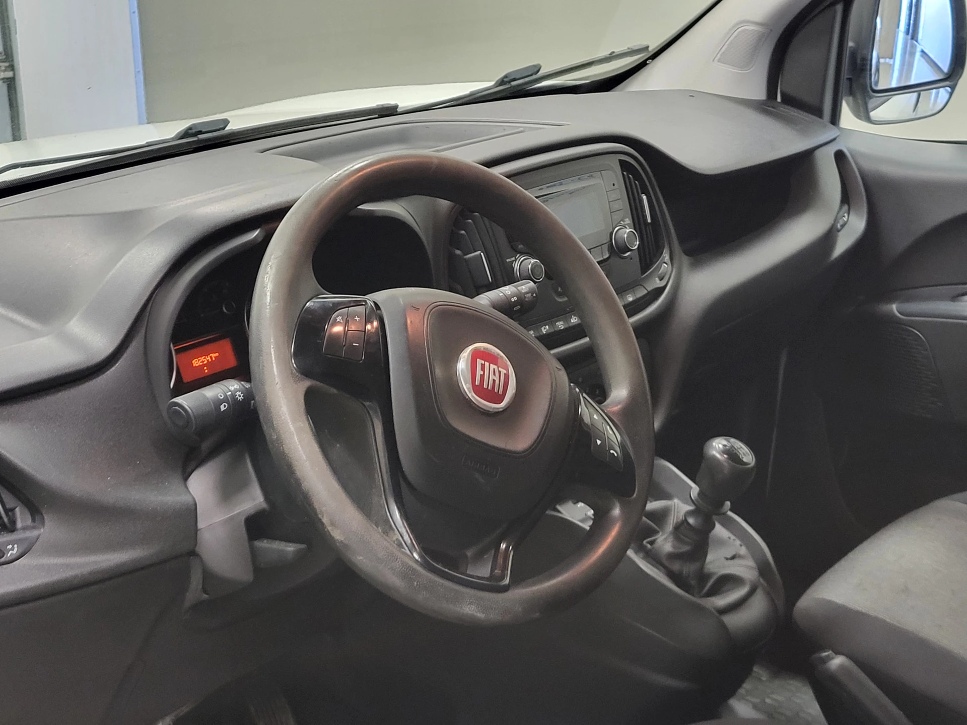 Fiat Doblò 2015 - Cargo 1.6MJ 105pk Trekhaak изображение 4