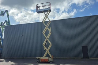 JLG 2011 - 2630ES Electric, Working Height 10m, 230 kg Capaci image 3 miniature