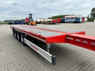 KAESSBOHRER N/A 2026 - new and unused Heavy-Duty flatbed / 690cm extendable / steering axle / lift axle / twistlocks / timberstakes / NL-trailer / APK: 04-2027 imagem 28