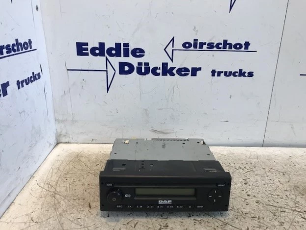DAF - 1858912-2278095 RADIO MP3 afbeelding 1