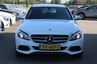 Mercedes-Benz C-Class 2017 - 180 AUT9 Avantgarde CAMERA NAVI TREKHAAK NL AUTO image 6